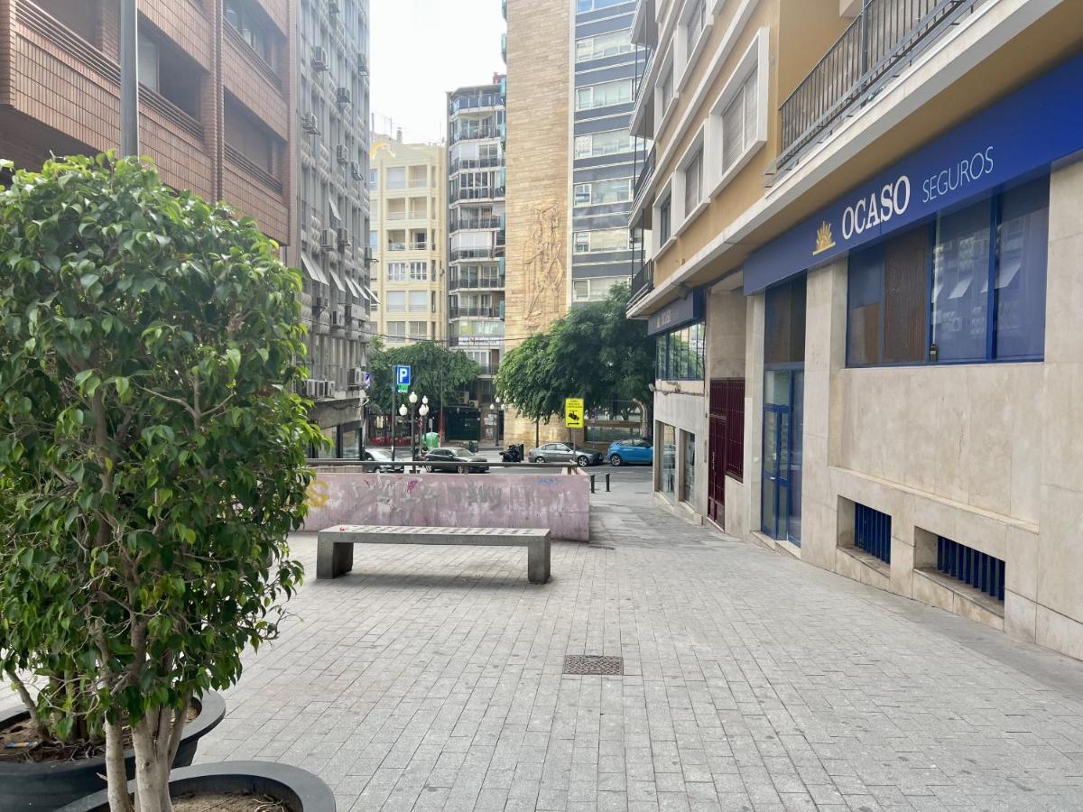 Cozy San Cristobal Apartment In Heart Of Αλικάντε Εξωτερικό φωτογραφία